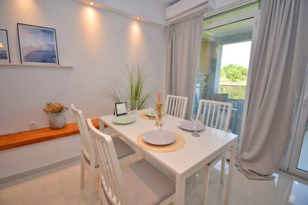 Potamos Deluxe White Apartment Экстерьер фото